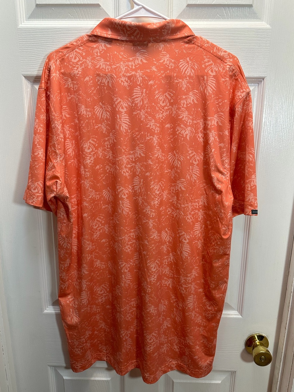 Men's Coral Printed Polo Shirt with Soft Collar - Picture 5 of 5